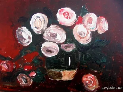 roze pe fond inchis